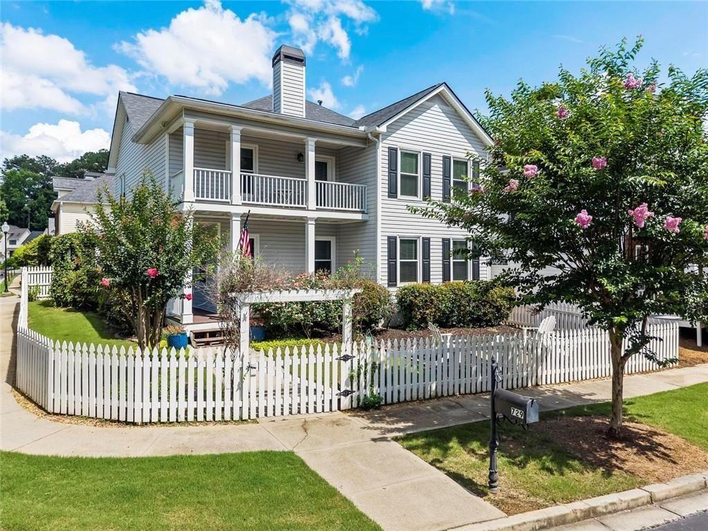 729 Gardenside Circle SE