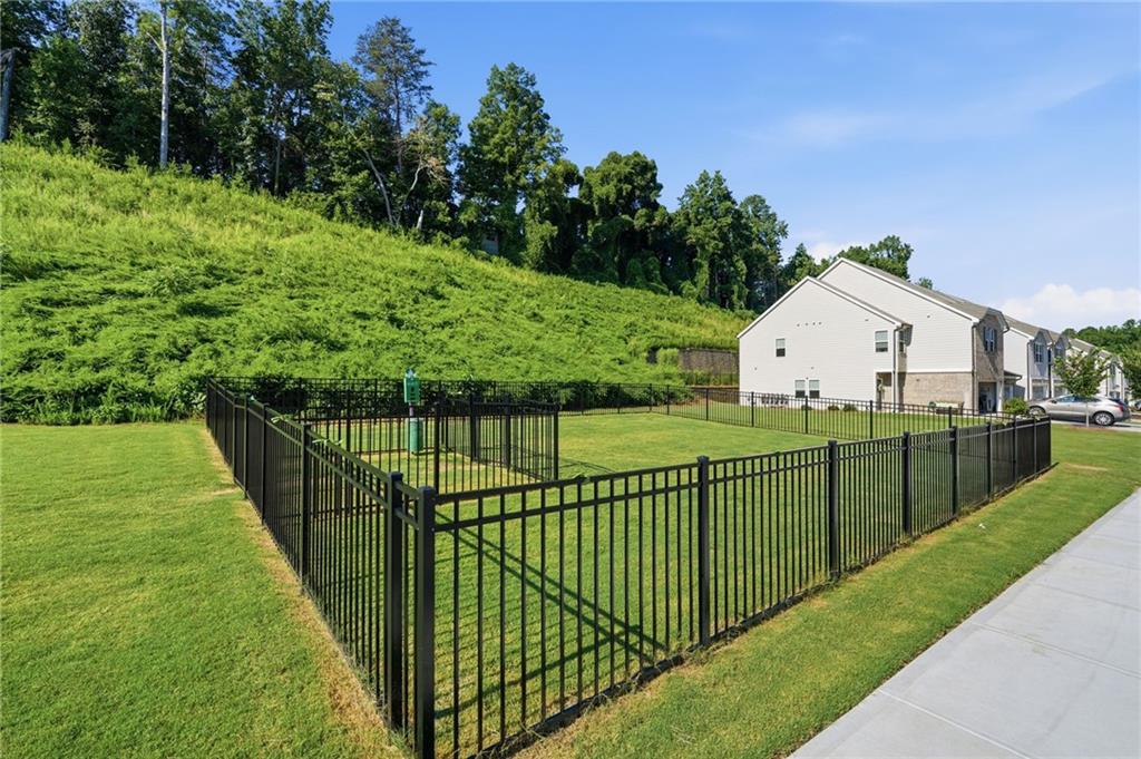 350 Timberland Ave