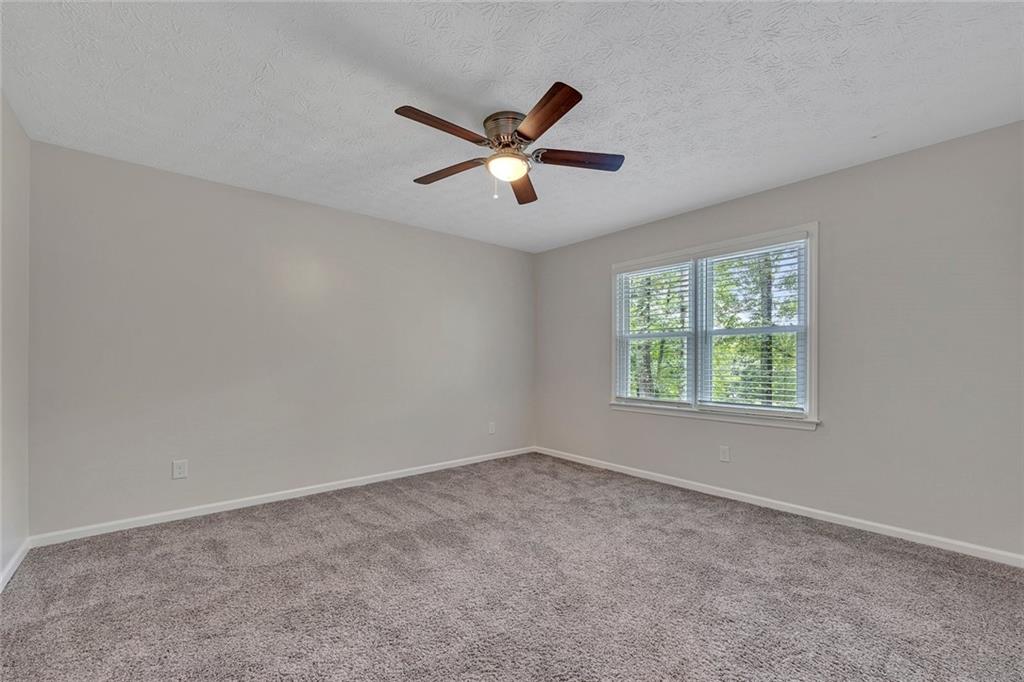 807 Emerald Falls