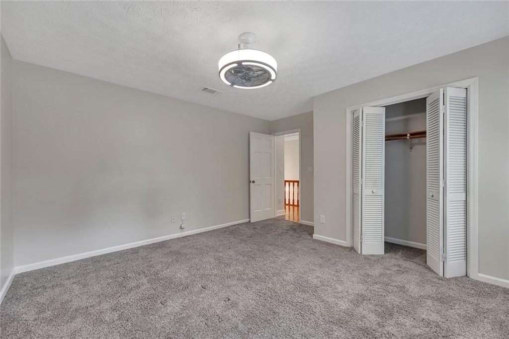 807 Emerald Falls