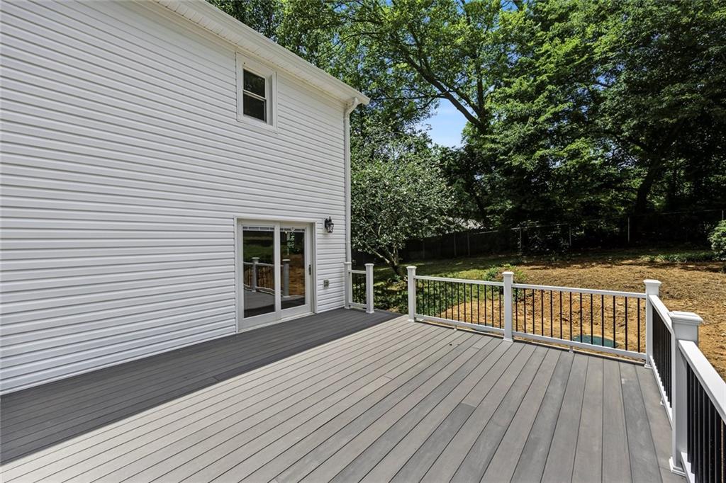 807 Emerald Falls