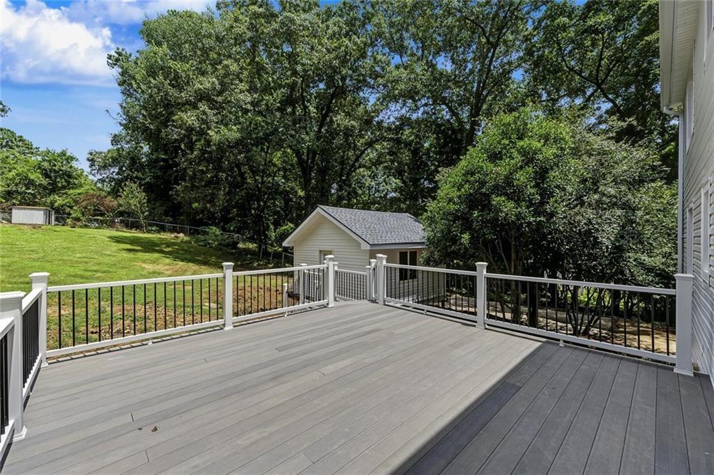 807 Emerald Falls