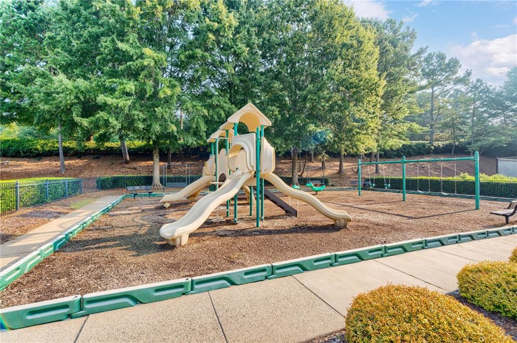 5680 Cascade Trail