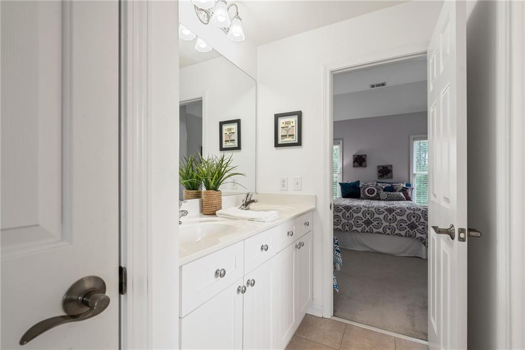 5680 Cascade Trail