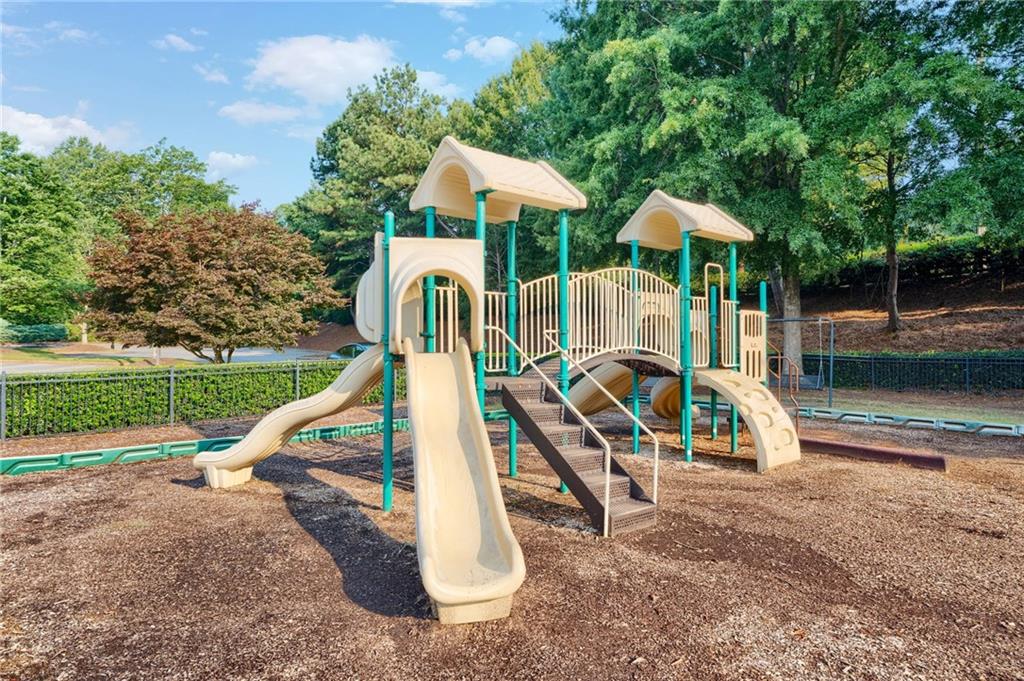 5680 Cascade Trail
