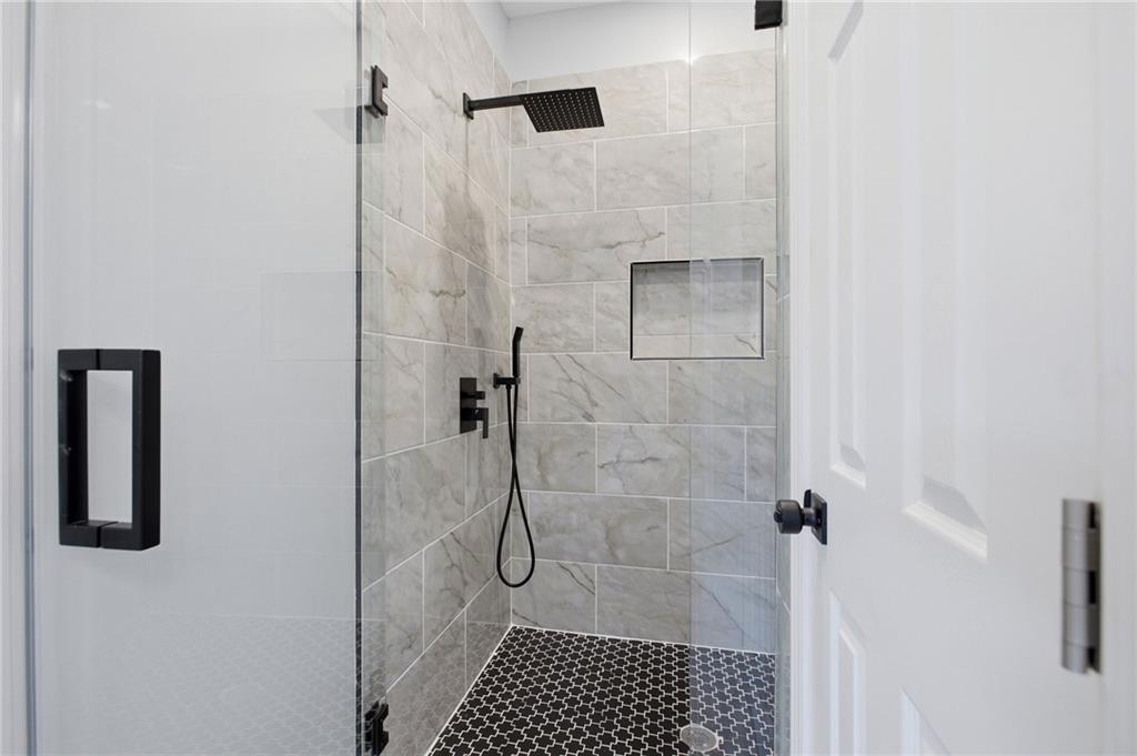 85 Shake Rag Road NW