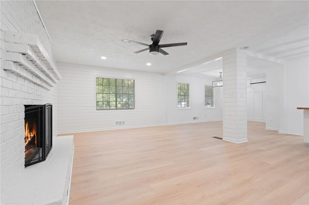 920 Kings Court