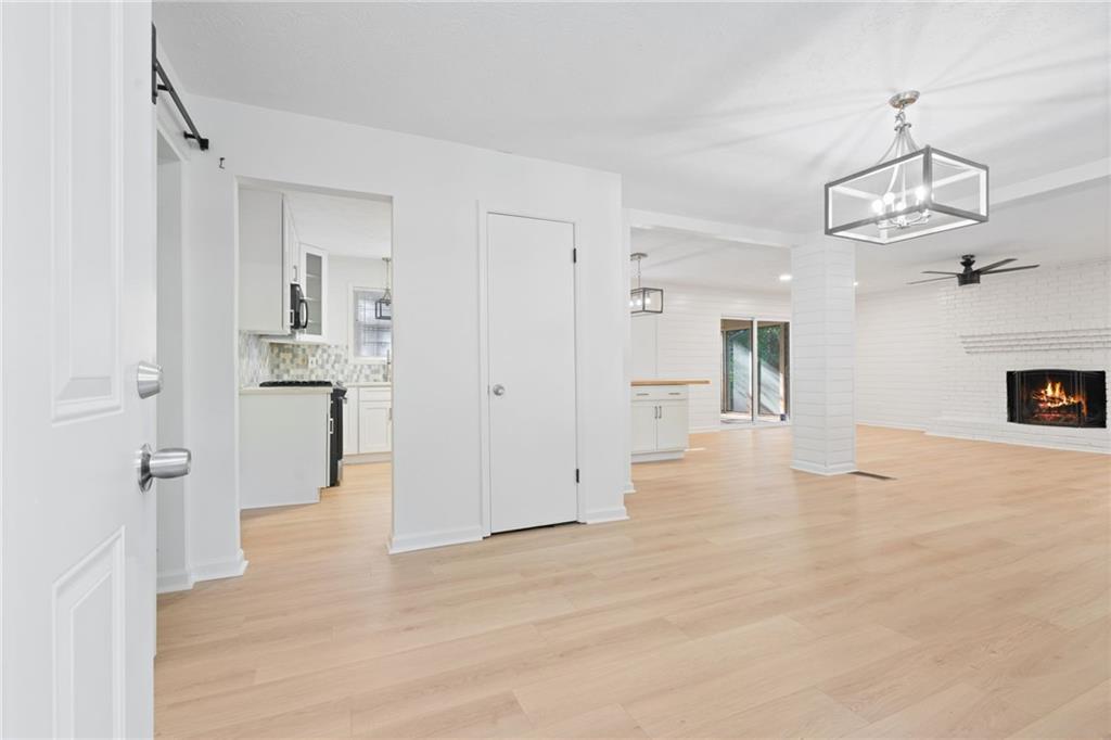 920 Kings Court