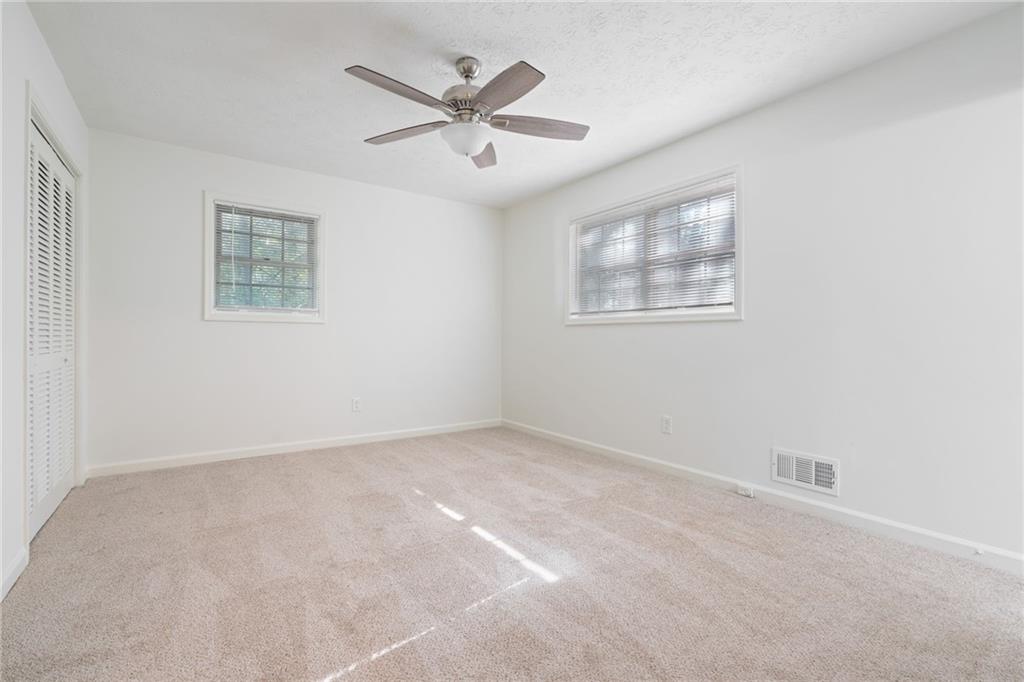 920 Kings Court