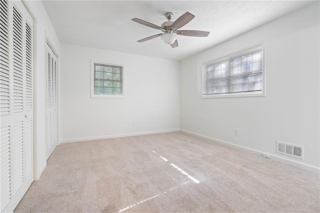 920 Kings Court