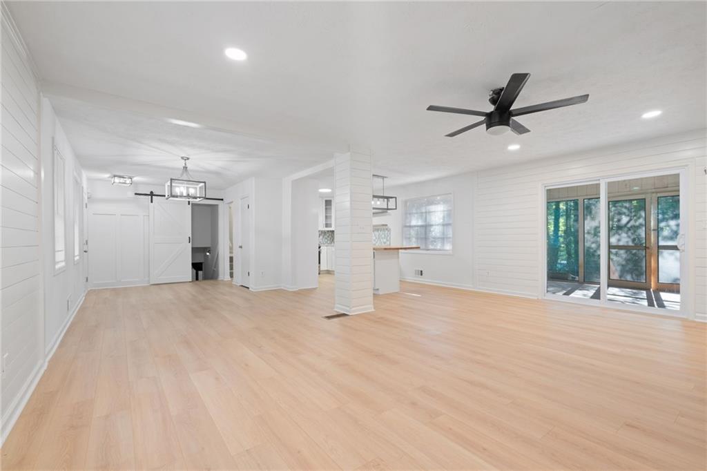 920 Kings Court