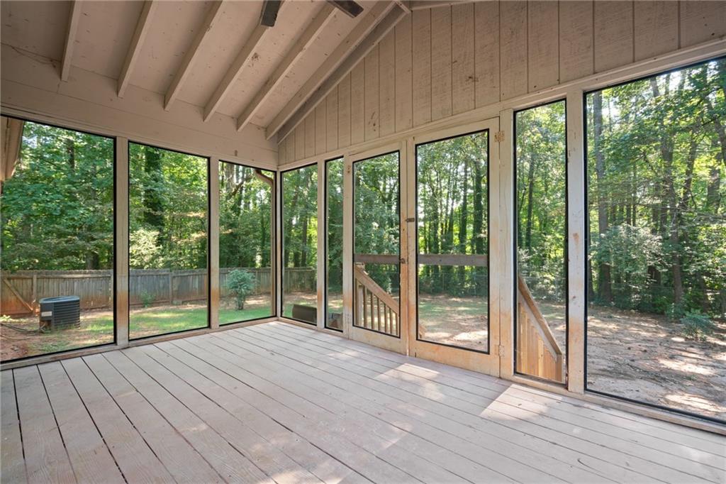 920 Kings Court
