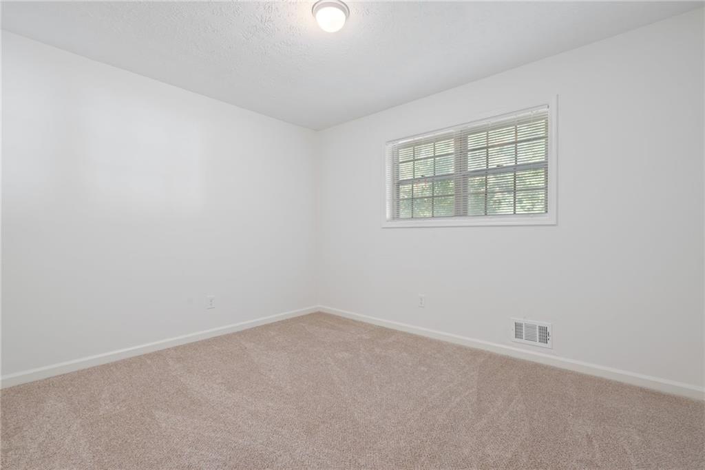 920 Kings Court