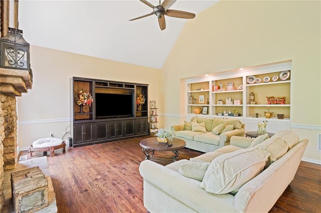 163 Woodcliff Drive