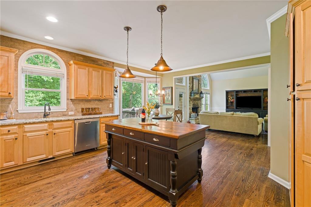 163 Woodcliff Drive