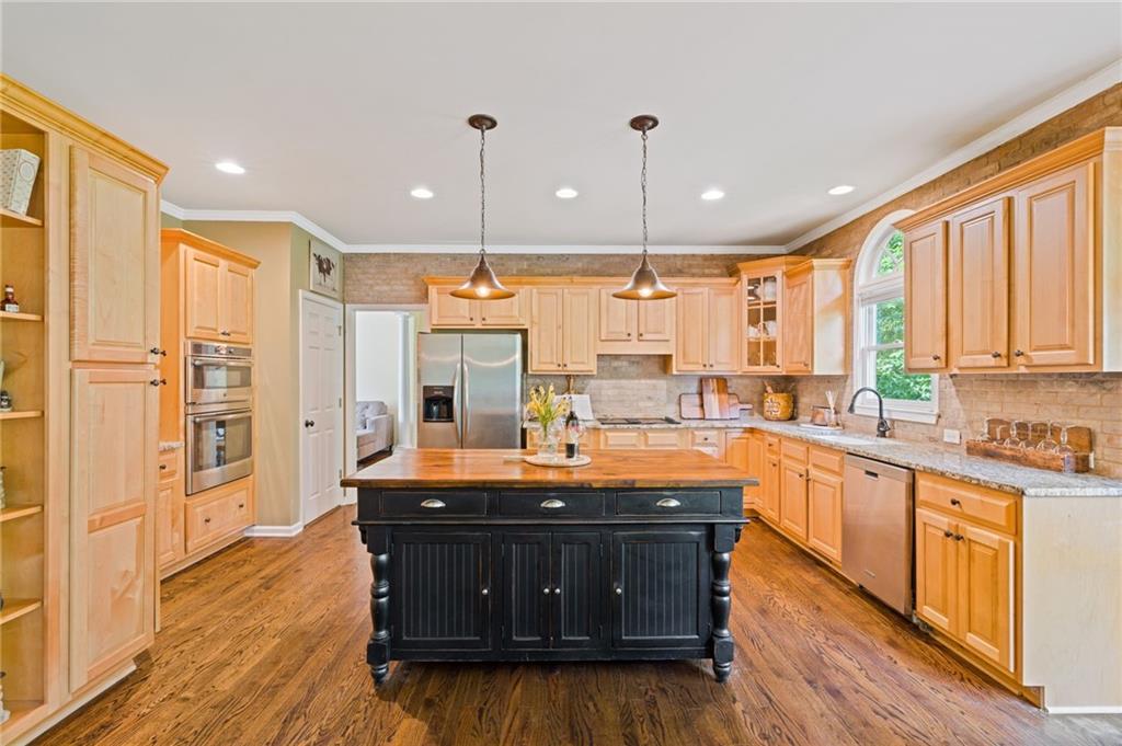 163 Woodcliff Drive