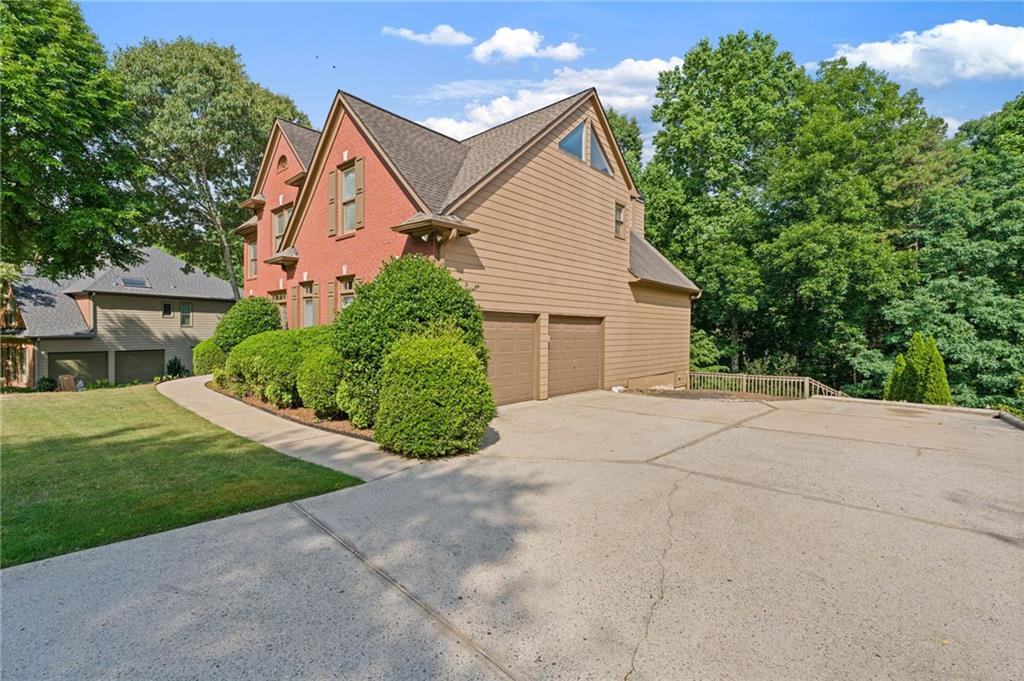 163 Woodcliff Drive