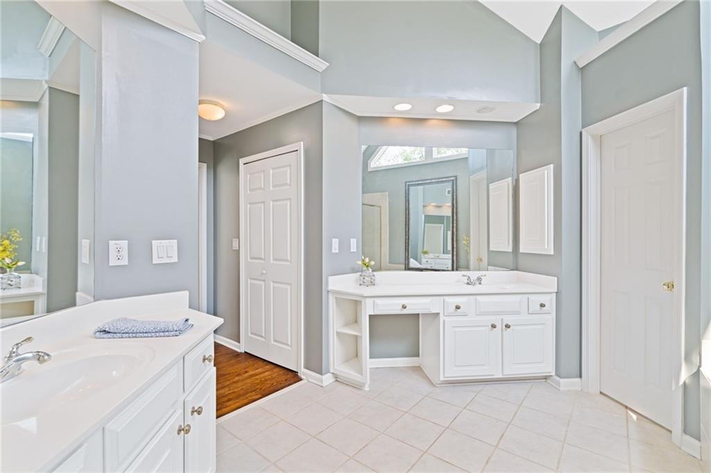 163 Woodcliff Drive