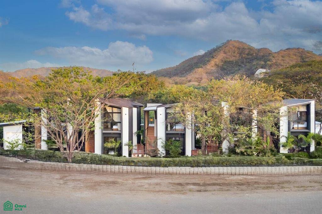 The Bunaglows ~ Flamingo Estates , Playa Flamingo, Guanacaste