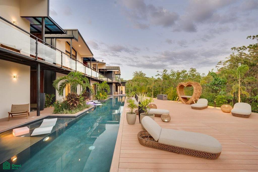 The Bunaglows ~ Flamingo Estates , Playa Flamingo, Guanacaste