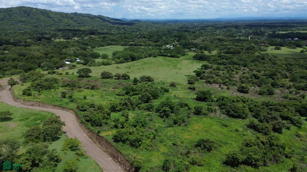 30 Hectare Finca in Santa Cruz