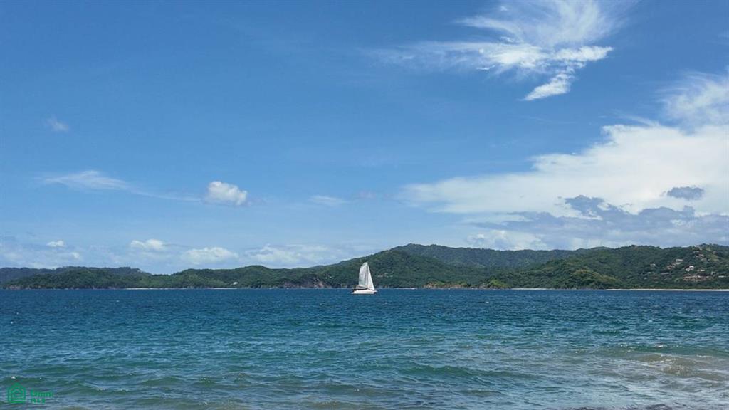 Turnkey Beachfront Condo – Flamingo Marina Cove Punta Indio 405 , Playa Flamingo, Guanacaste