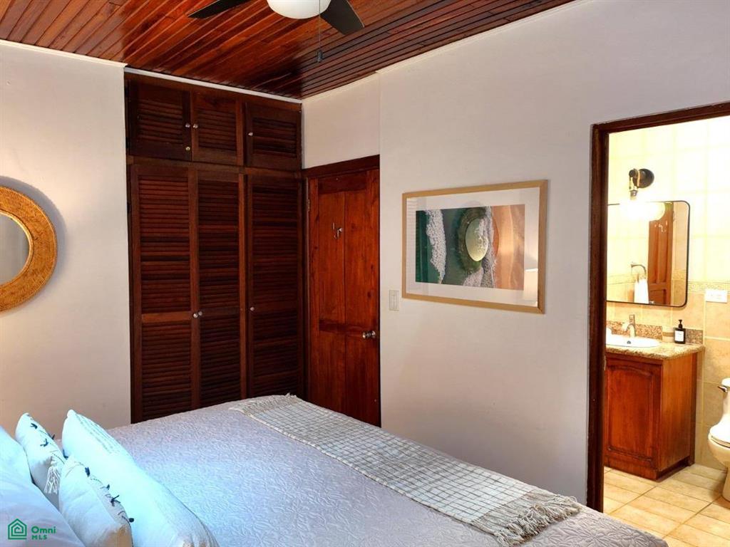 Turnkey Beachfront Condo – Flamingo Marina Cove Punta Indio 405 , Playa Flamingo, Guanacaste