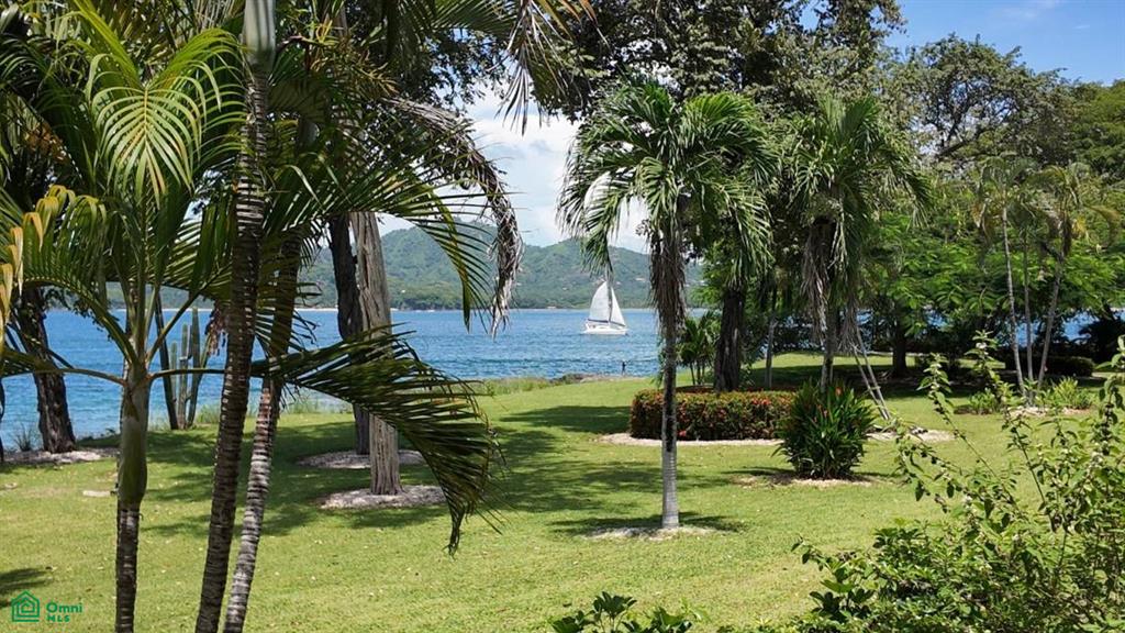 Turnkey Beachfront Condo – Flamingo Marina Cove Punta Indio 405 , Playa Flamingo, Guanacaste