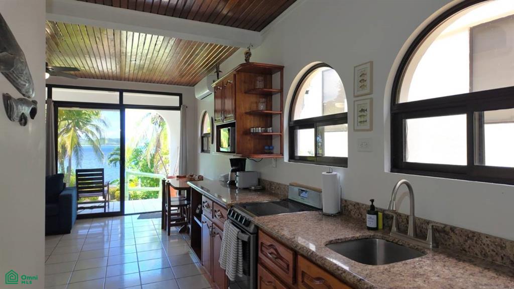 Turnkey Beachfront Condo – Flamingo Marina Cove Punta Indio 405 , Playa Flamingo, Guanacaste