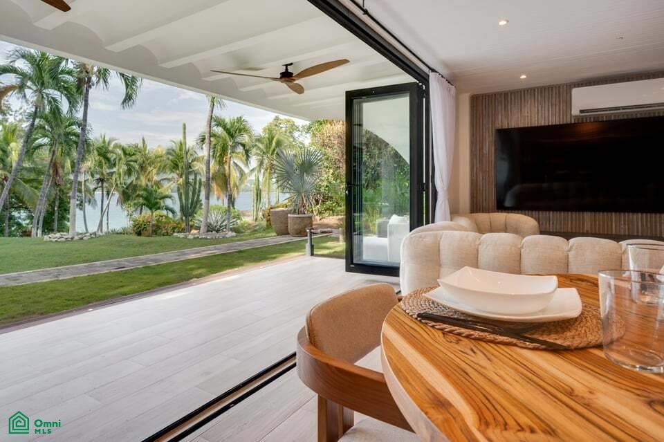 Flamingo Marina Cove – Move-In Ready Beachfront Elegance , Playa Flamingo, Guanacaste