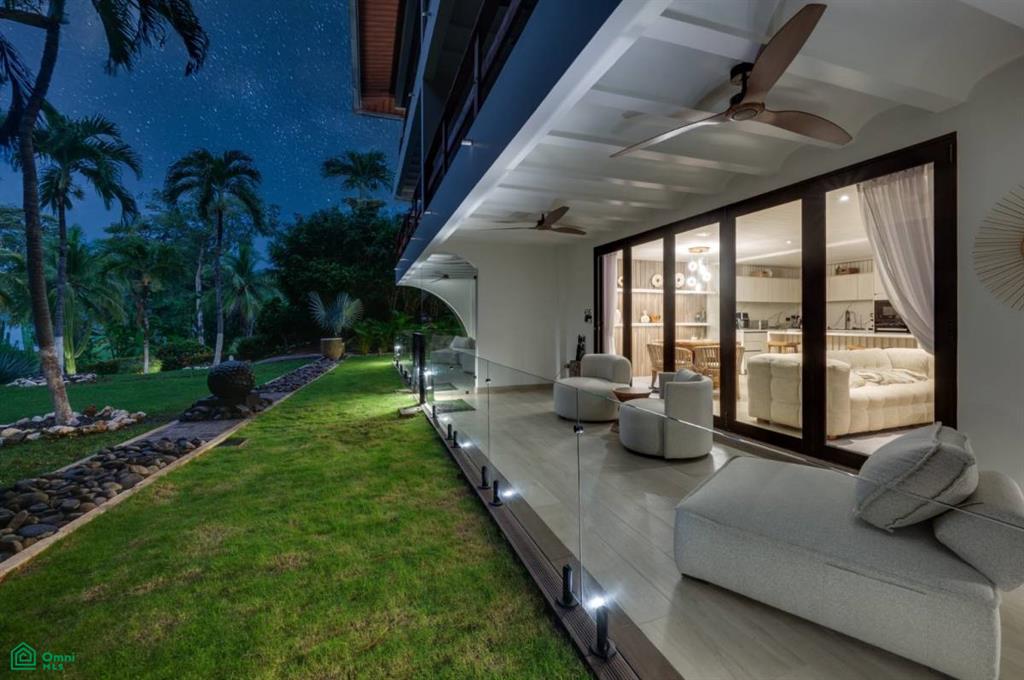 Flamingo Marina Cove – Move-In Ready Beachfront Elegance , Playa Flamingo, Guanacaste