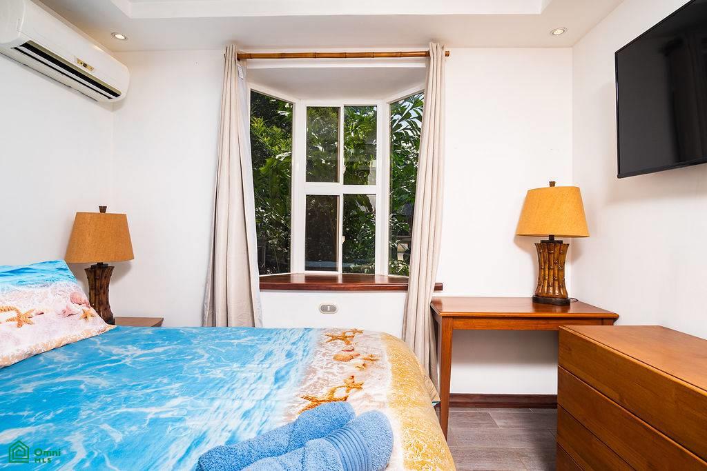 Las Gaviotas # 12 - Tamarindo