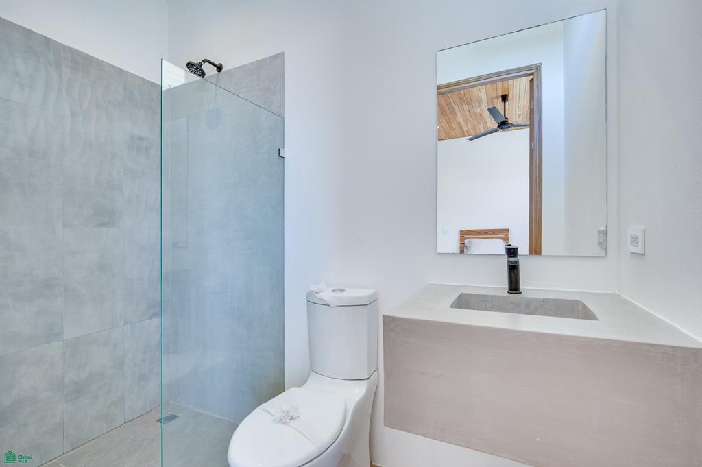 Casa del Mar ~ Walk to beach , Playa Grande, Guanacaste