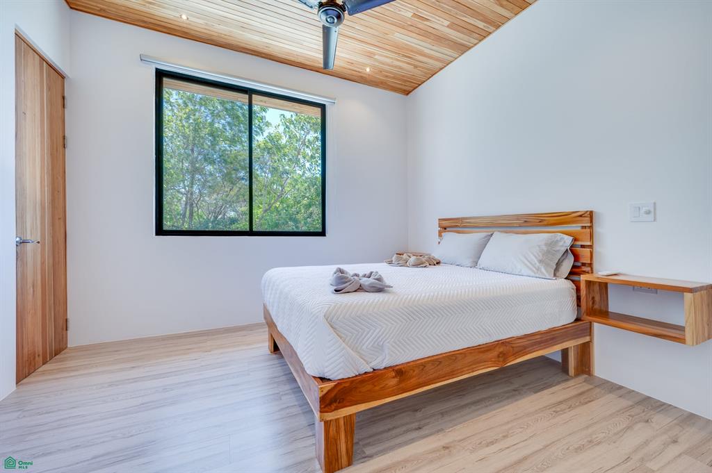 Casa del Mar ~ Walk to beach , Playa Grande, Guanacaste