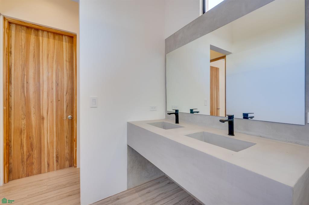 Casa del Mar ~ Walk to beach , Playa Grande, Guanacaste