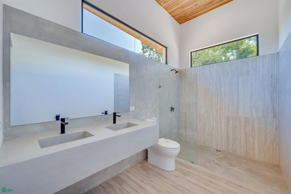 Casa del Mar ~ Walk to beach , Playa Grande, Guanacaste