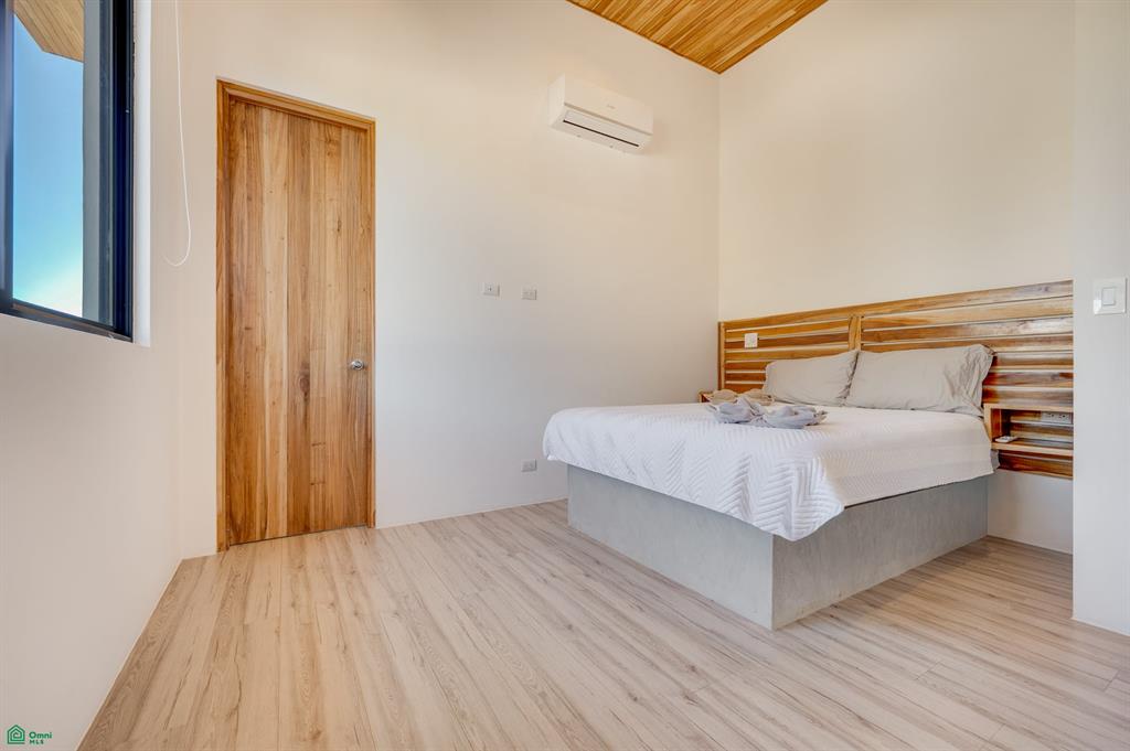 Casa del Mar ~ Walk to beach , Playa Grande, Guanacaste