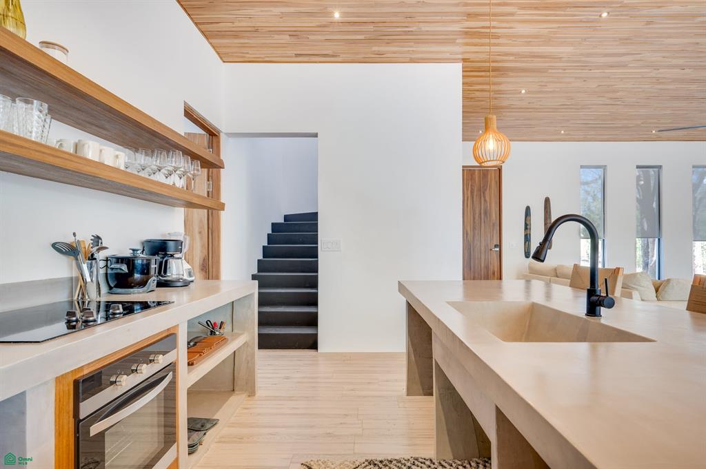 Casa del Mar ~ Walk to beach , Playa Grande, Guanacaste