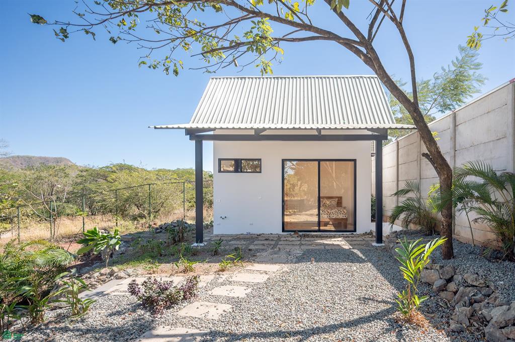 Casa del Mar ~ Walk to beach , Playa Grande, Guanacaste