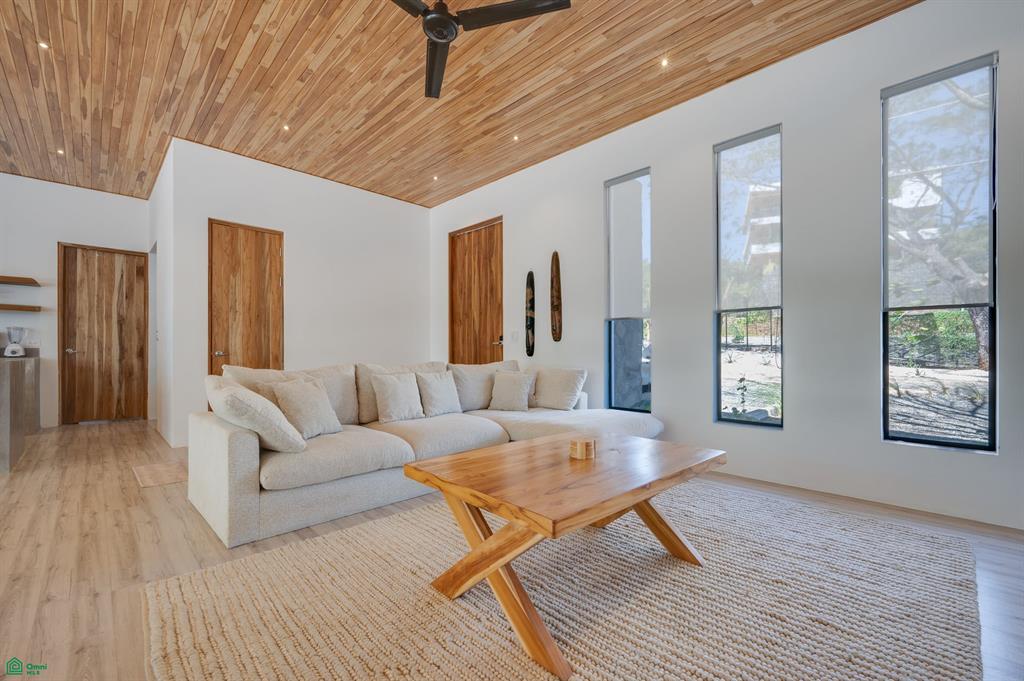 Casa del Mar ~ Walk to beach , Playa Grande, Guanacaste