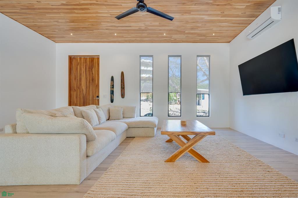 Casa del Mar ~ Walk to beach , Playa Grande, Guanacaste