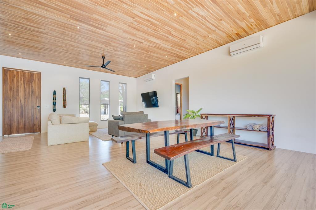 Casa del Mar ~ Walk to beach , Playa Grande, Guanacaste