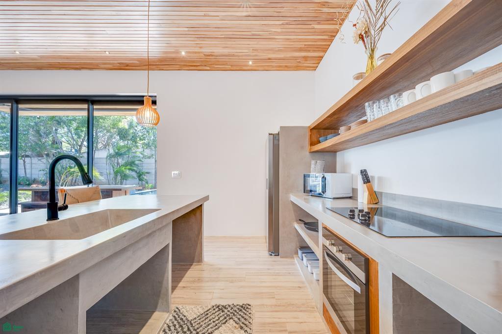 Casa del Mar ~ Walk to beach , Playa Grande, Guanacaste