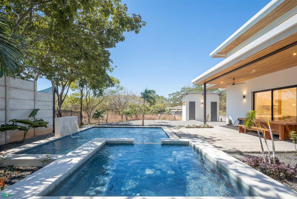 Casa del Mar ~ Walk to beach , Playa Grande, Guanacaste