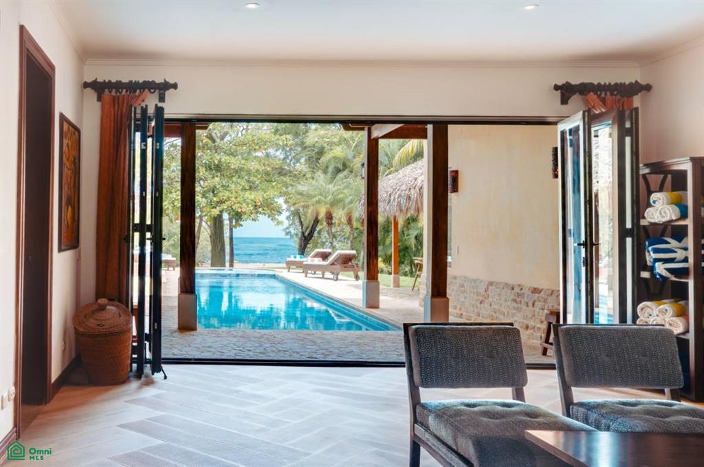 Casa Neptuno Beachfront Home  - Hacienda Pinilla