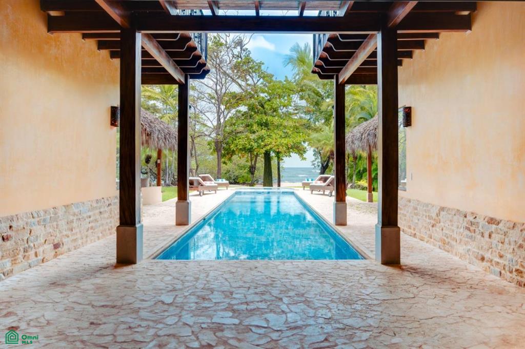 Casa Neptuno Beachfront Home  - Hacienda Pinilla
