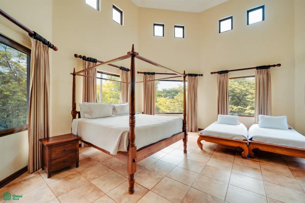 Casa Neptuno Beachfront Home  - Hacienda Pinilla