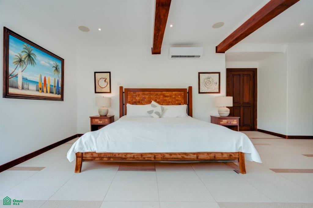 Casa Neptuno Beachfront Home  - Hacienda Pinilla