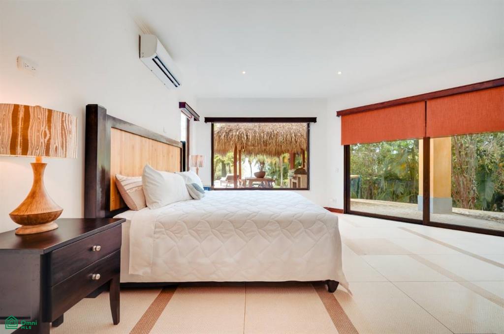 Casa Neptuno Beachfront Home  - Hacienda Pinilla