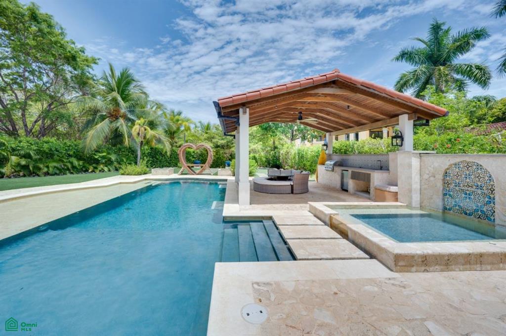 Villa Romantica Beachfront Luxury Home - Hacienda Pinilla